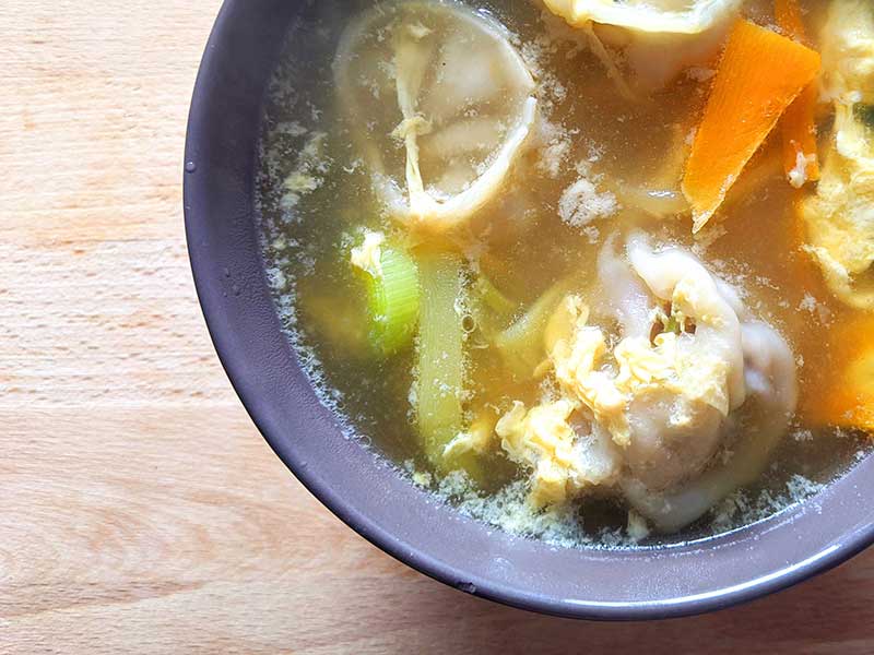 Mandu Guk - Soupe de raviolis coréenne