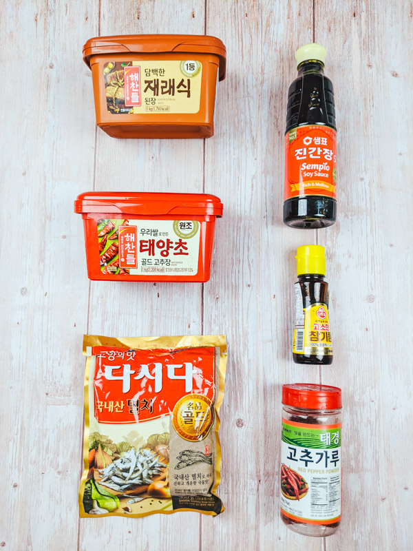 ingredients coreens indispensables a avoir dans sa cuisine pour cuisiner coreen en toute circonstance