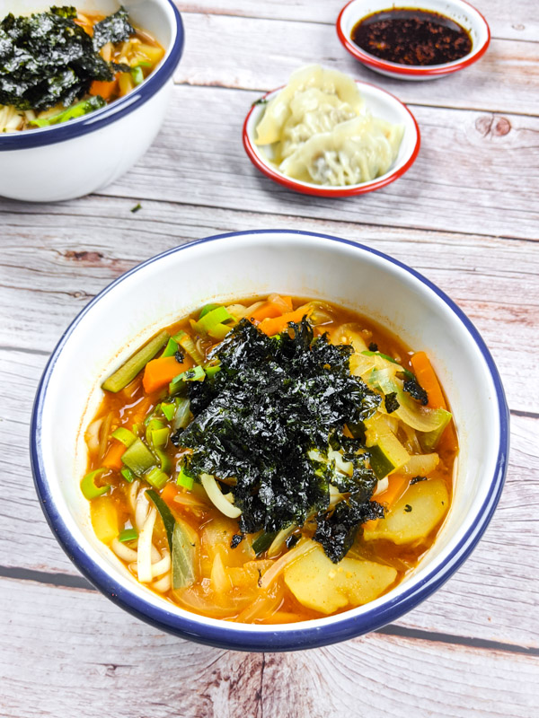 jang kalguksu nouilles coreennes epicees vegetariennes