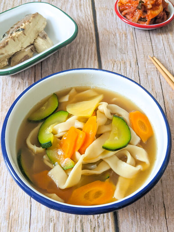 kalguksu, soupe de nouilles coréenne